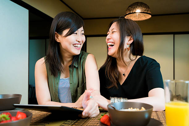 レズビアンが真剣な恋愛を見つける：現代日本の新しい出会い方