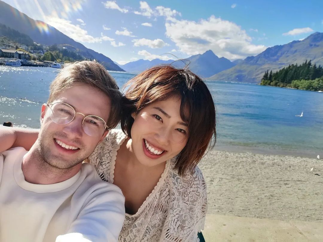 {{https://yoitoki.app.link/ownblog_en}}穏やかで優しい雰囲気の女性 - シャイな男性が好きなタイプの笑顔